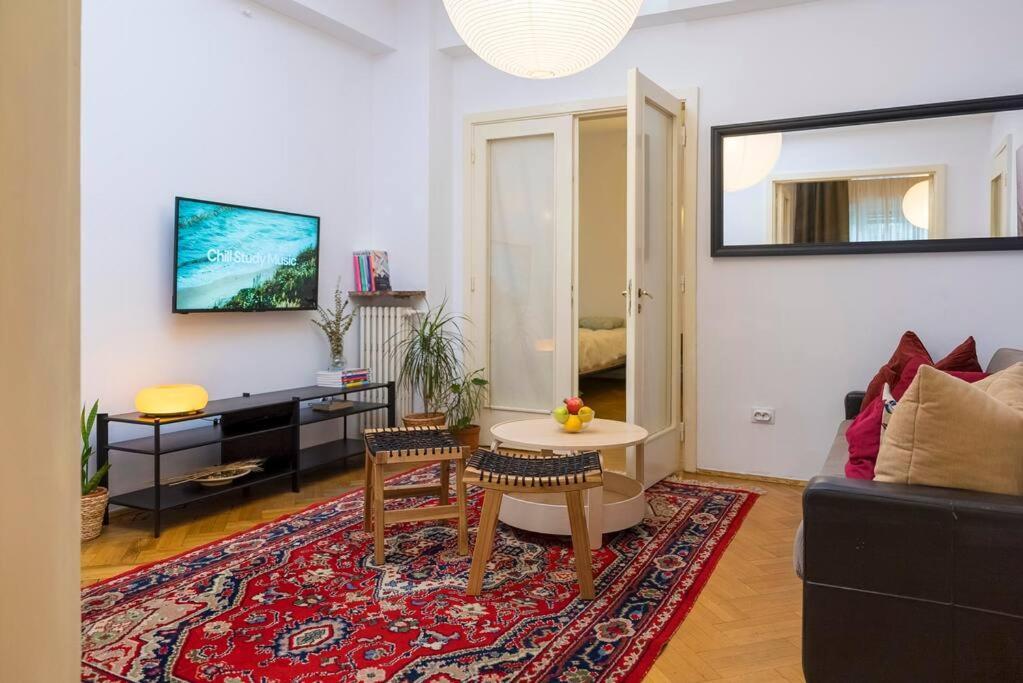 Ultra-Central University Square Apartament Apartament บูคาเรสต์ ภายนอก รูปภาพ