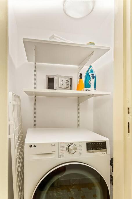 Ultra-Central University Square Apartament Apartament บูคาเรสต์ ภายนอก รูปภาพ