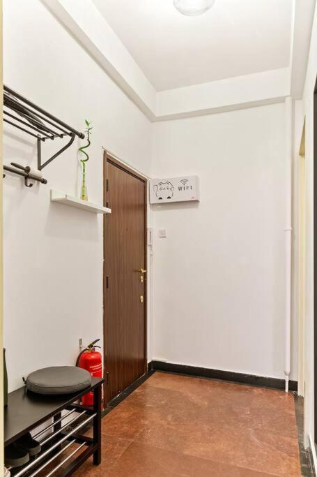 Ultra-Central University Square Apartament Apartament บูคาเรสต์ ภายนอก รูปภาพ